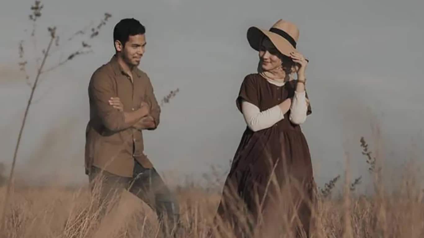 Tren Foto Prewedding