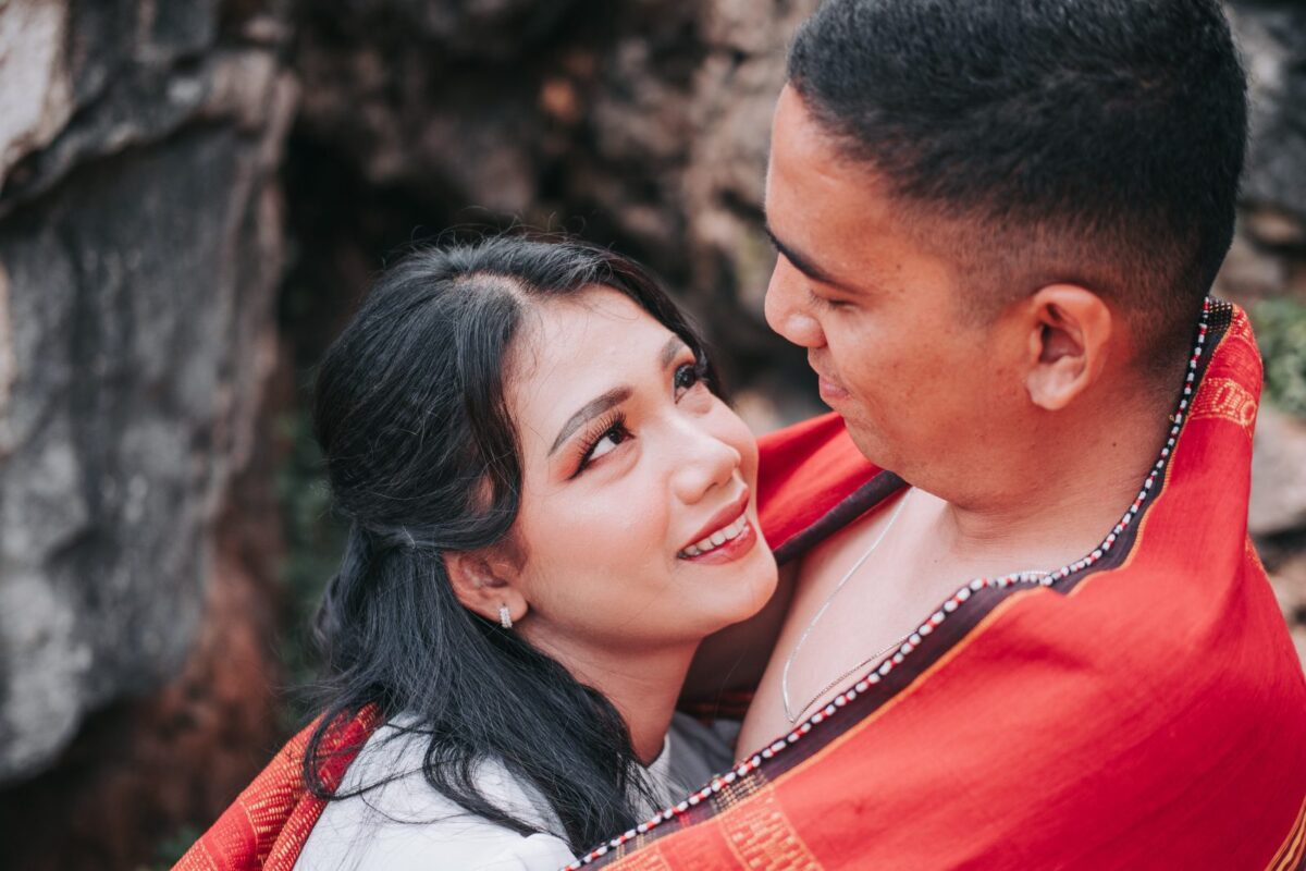 Jasa Foto Prewedding di Stone Garden
