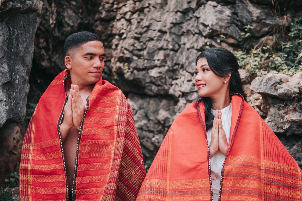 Jasa Foto Prewedding di Stone Garden
